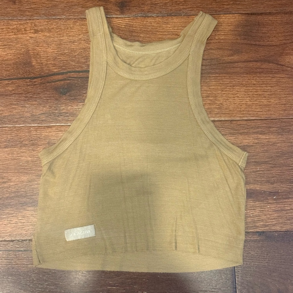 SET ACTIVE RIBBED KNIT CROP MUSCLE TANK TOP, SIZE LARGE, TAN